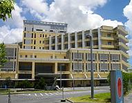 沖縄県立中部病院
